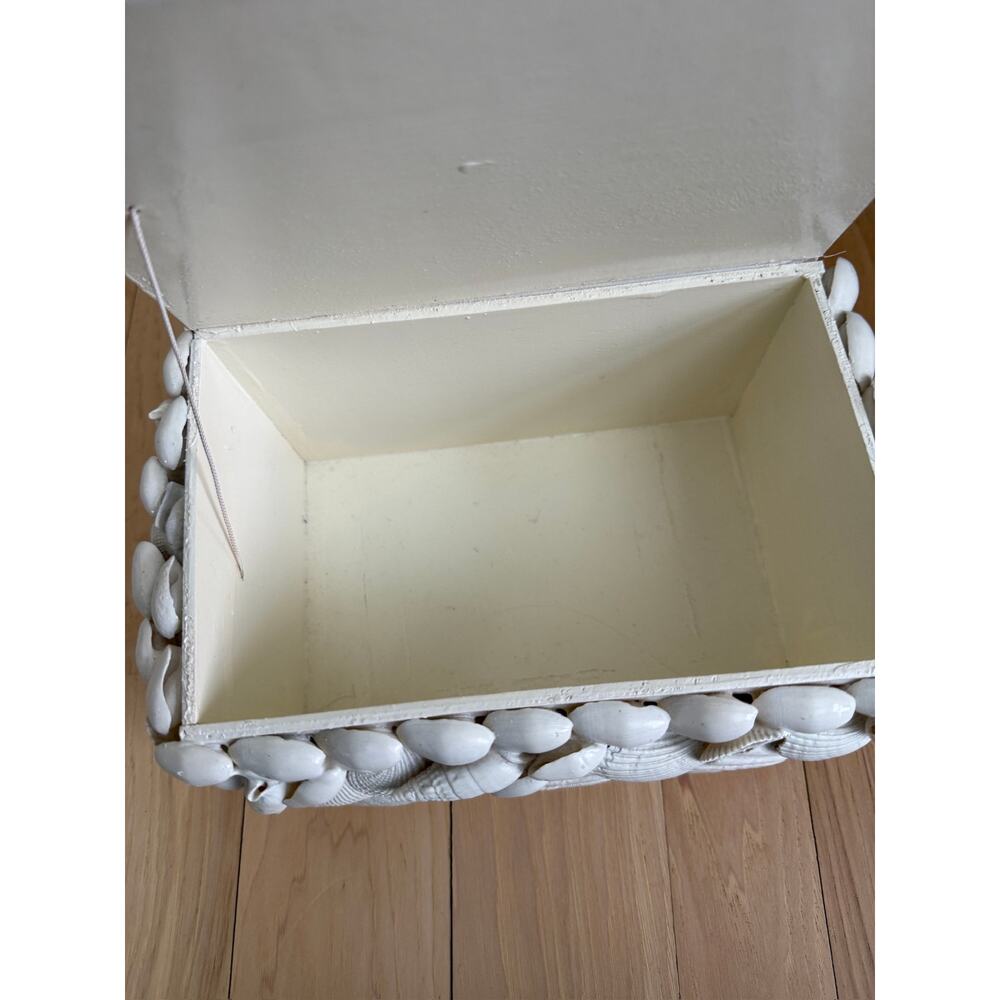 Handcrafted Sea Shell Trinket Jewelry Box - Picture 7 of 8